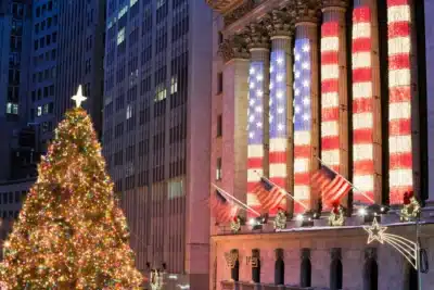 Wall Street em Rali Noel: S&P 500 e Nasdaq Disparam na Véspera do Natal de 2025!