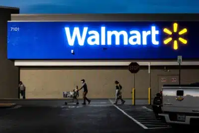 Doug McMillon se aposenta da Walmart: Lições de liderança e futuro sob John Furner