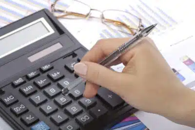 Planejamento Financeiro para IPTU e IPVA em 2026: Maximize seus Descontos!