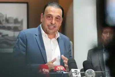 Tarcísio e Bolsonaro em Nova Aliança: Candidatura à Presidência em Jogo!