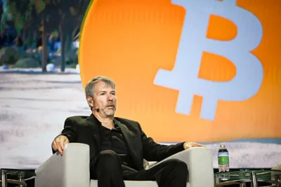 Strategy Amplia Bitcoin: Investimento Bilionário Desencadeia Queda e Estratégia Continua!