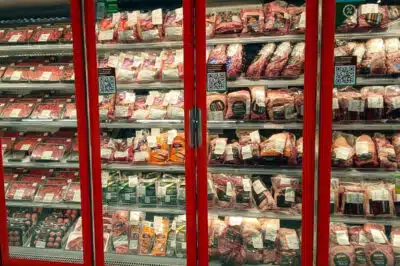 Brasil em Alerta: Restrição Chinesa na Carne Bovina Preocupa FPAA!