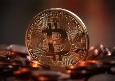 Bitcoin Milionário Desperta Após 13 Anos: Mistério e Risco Quântico Assombram Mercado!