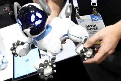 Interface Cérebro-Máquina Revoluciona Vida de Paciente: Avanço Surpreendente na China!