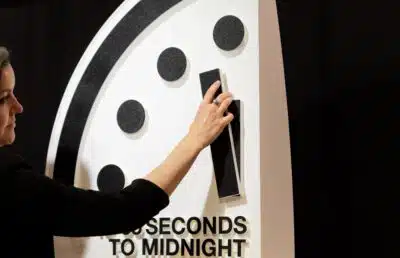 Juízo Final Imminente: Relógio Apita 85 Segundos – Alerta Global!