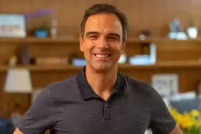 Big Brother Brasil 26: Tadeu Schmidt Revela Decoração Surpreendente da Casa!