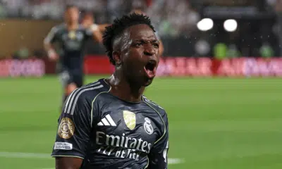 Vini Jr. e Mbappé se unem em defesa do atacante contra vaias no Real Madrid!