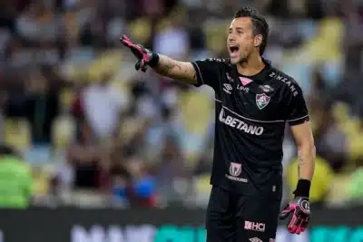 Fábio e Goleiros Icônicos: Renova Contrato e Quebram Recordes de Longevidade!