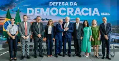 Lula Veta PL da Dosimetria: Congresso em Crise e Acusações de Vingança!