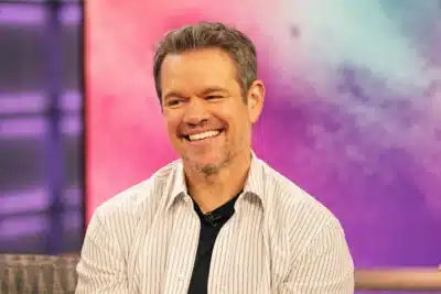 Damon e Affleck chocam Hollywood: “Cultura do Cancelamento” é um “instinto de sexta série”!