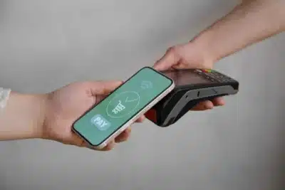 Pix Revoluciona E-commerce: Crescimento Explodido e Futuro do Pagamento!