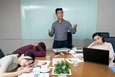 Reuniões Ineficientes: Como Economizar Tempo e Aumentar a Produtividade!