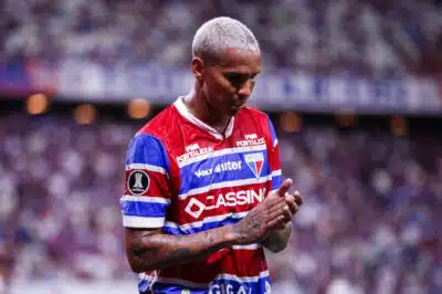 Deyverson Choca LDU: Atacante Chega Sem Taxas para Libertadores!