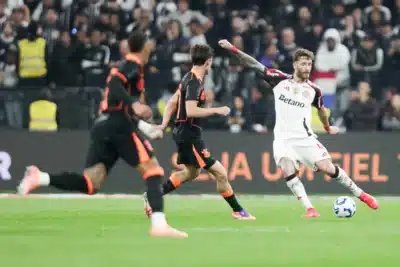 Supercopa do Brasil 2026: Polêmica com Carrascal e Decisão Explosiva no VAR!