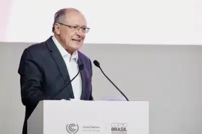 Alckmin Apela para Otimismo em Encontro Lula-Trump e Redução de Tarifas!
