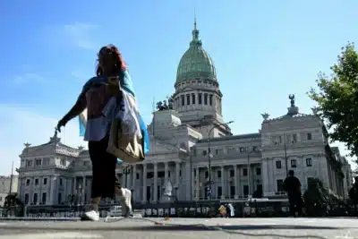 Senado da Argentina Decide: Milei Acelera Reforma com Acordo UE-Mercosul em Jogo!