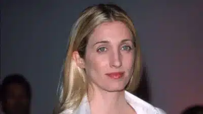 Carolyn Bessette-Kennedy: O Mistério e o Silêncio da Ícone que Encanta o Disney+