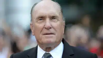 Robert Duvall: Ícone do Cinema se Despede aos 95 Anos em Momento Inesquecível