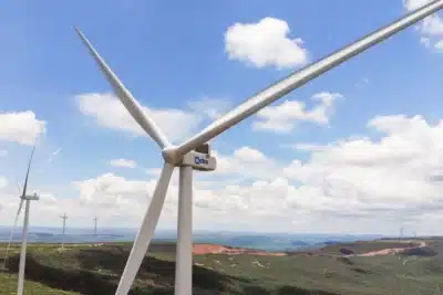 Alumínio: O Metal que Impulsiona a Transição Energética e Revoluciona a Economia!