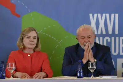 Hugo Motta lidera emendas para acabar com a escala 6×1 e Lula aprova!