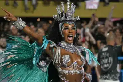 Rio de Janeiro: Carnaval 2026 terá regras REVOLUCIONÁRIAS na apuração!