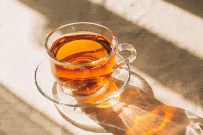 Espinheira-Santa: O Segredo Natural para Aliviar Dores e Inflamações no Estômago!