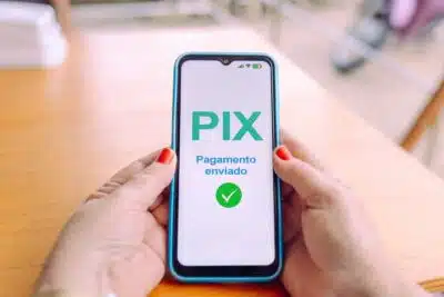 Pix Revoluciona Comércio Internacional e Expande Acesso a Serviços Digitais!