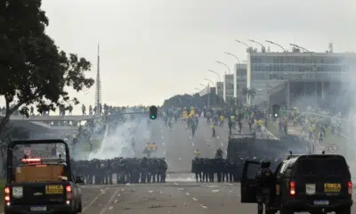 PF Arresta Mulher e Quatro Homens em Operação Contra Atores de 8 de Janeiro!