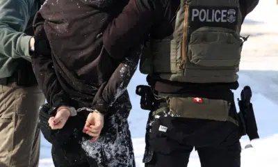 ICE retira agentes de Minnesota após morte de cidadãos e protestos!