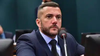 Deputado Jordy lança CPI contra Banco Master com acusações explosivas!