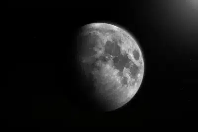 China revoluciona o espaço: missão tripulada de 1 ano e ambições lunares em 2026!