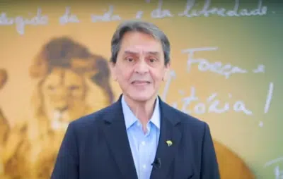 Ex-Deputado Roberto Jefferson Cumpre Pena em Casa: Decisão Polêmica de Moraes!