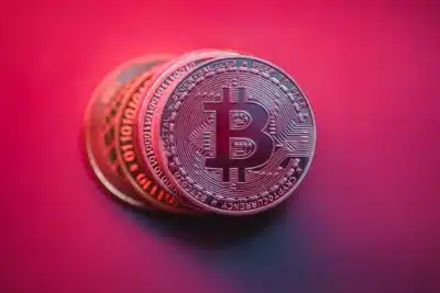 Bitcoin em Queda Livre? Média Móvel e Nuvem Ichimoku Alertam para Novo “Inverno Cripto”!