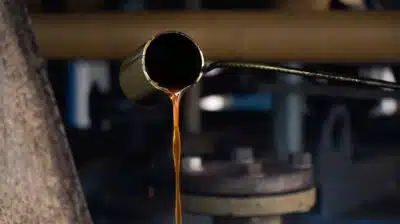 Petrobras dispara preço do diesel: choque no Brasil e nos postos!