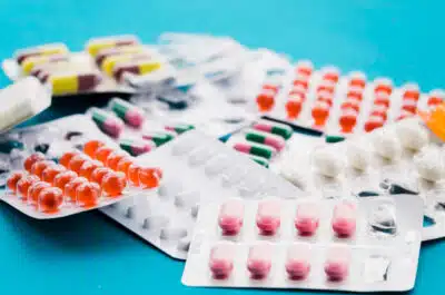 Câmara Aprova Farmácias em Supermercados: Nova Era para o Setor Farmacêutico!