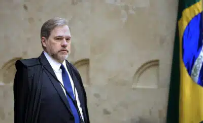 Toffoli se declara suspeito em caso Vorcaro: crise no STF e Master!