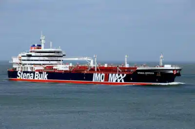 Irã Ameaça e Petróleo Sobe a US$ 100: Crise no Oriente Médio Desestabiliza Mercado Global