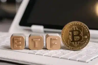 Bitcoin: Investidores injetam US$ 1,7 bilhão e mercado se recupera em 2026!