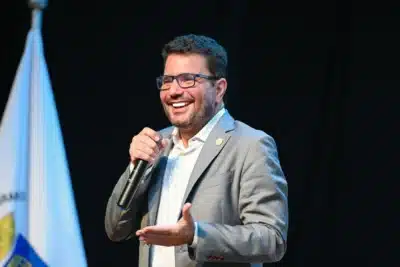 STJ Retoma Julgamento Polêmico Contra Governador do Acre: Corrupção e Família!