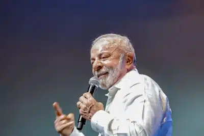 Lula flexibiliza arcabouço fiscal: lei muda regras e abre espaço para gastos!