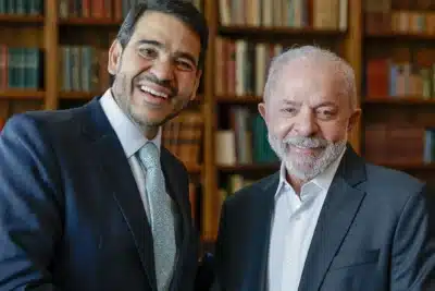 Lula enfrenta turbulência: Indicação de Messias ao STF atrasa e causa crise no Congresso!