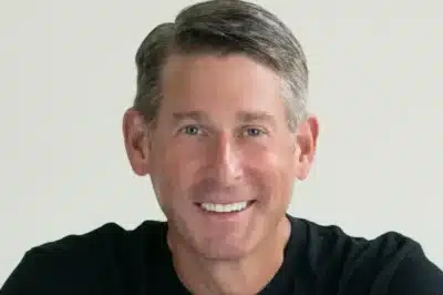 Robert Pasin Resgata Legado Familiar na Radio Flyer: Estratégia e Paixão!