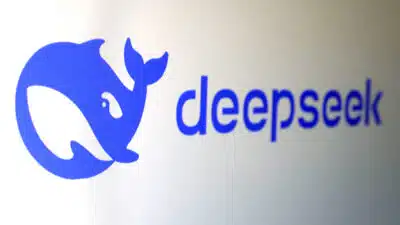 DeepSeek em Crise: Chatbot Parado por 7 Horas e 13 Minutos Causem Alerta!