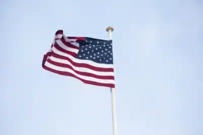 Queda Drástica no Mercado de Trabalho Americano: Vagas Desaparecem e Impactam Economia!