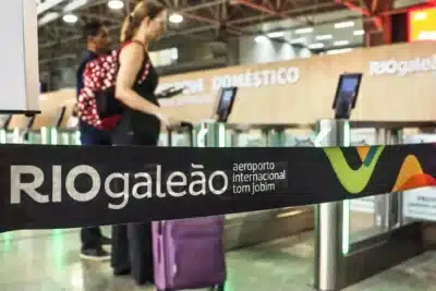 Aena Domina Leilão do Galeão: R$ 2,9 Bi e Expansão no Brasil!