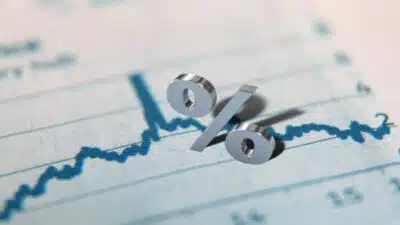 Selic dispara para 12&percnt; em 2026: o que o Banco Central prevê!