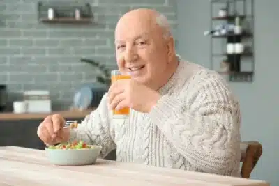 Brasil em Alerta: Disfagia Assola Saúde de Idosos – O que você precisa saber!