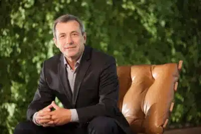 Serasa Revoluciona o Brasil: 100 Milhões de Brasileiros na Sua Rede!