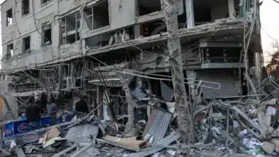 Crise no Oriente Médio Desestabiliza Mercados Globais e Impacta Petróleo!