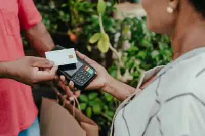 Brasil em Crise: Dúvidas Financeiras Revelam Desafios Operacionais Urgentes